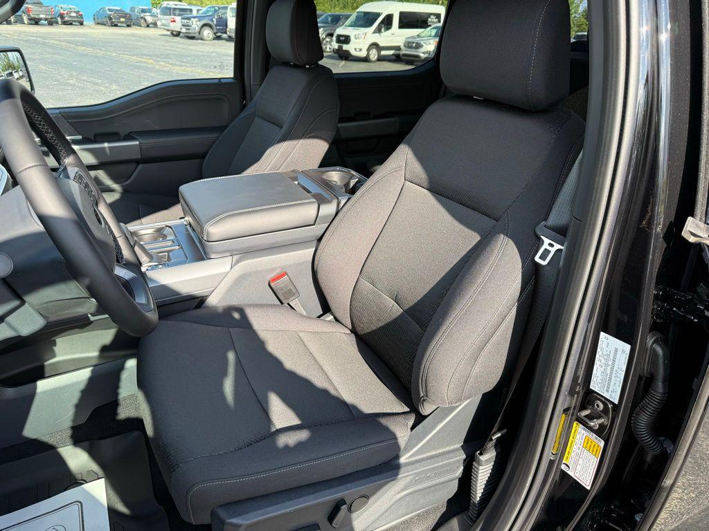 new 2025 Ford F-150 car, priced at $58,216