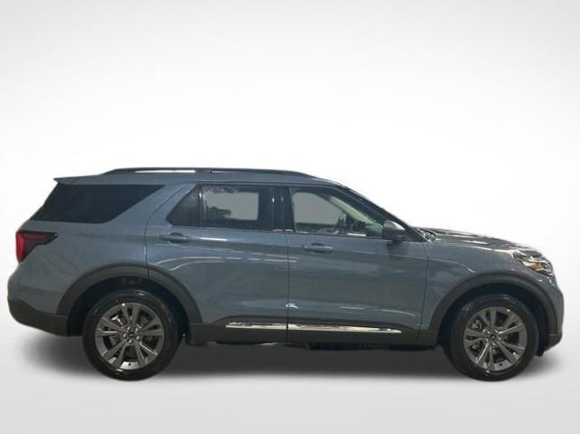 new 2025 Ford Explorer car, priced at $45,294