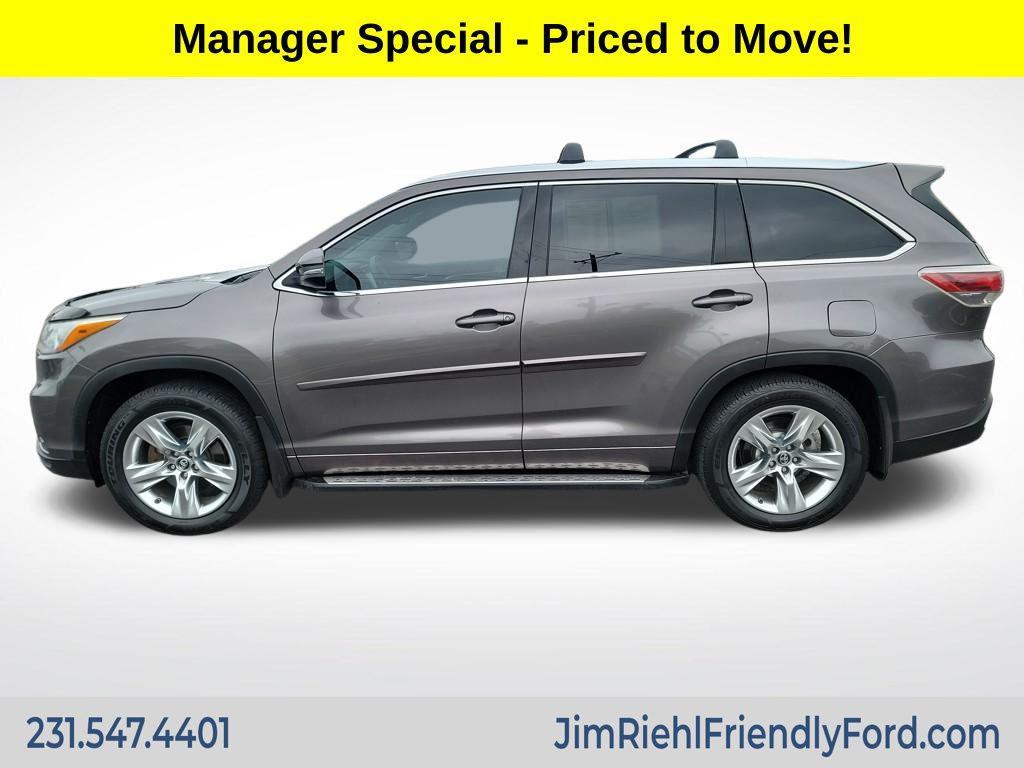 used 2016 Toyota Highlander car, priced at $18,500