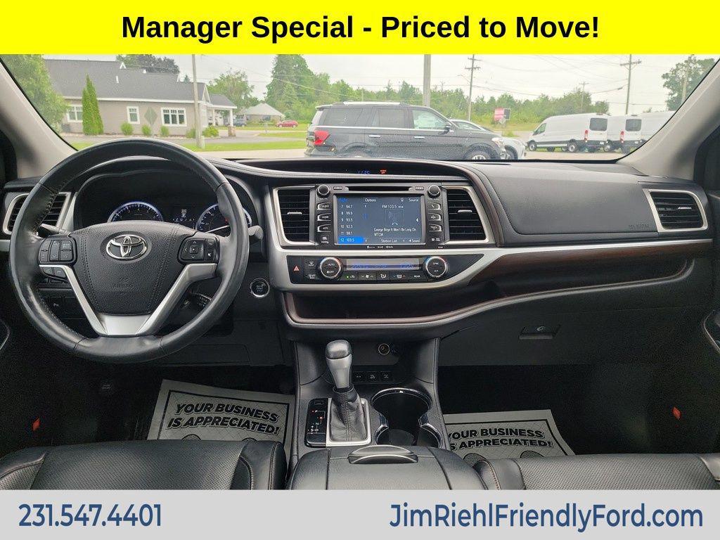 used 2016 Toyota Highlander car, priced at $18,500
