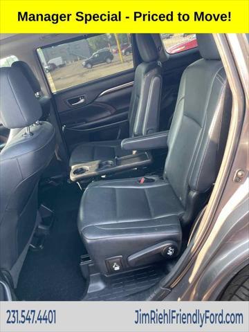 used 2016 Toyota Highlander car, priced at $19,500