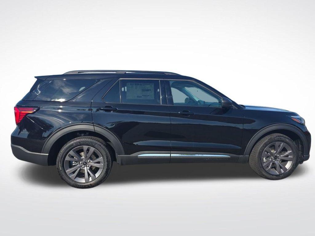 new 2025 Ford Explorer car, priced at $45,132
