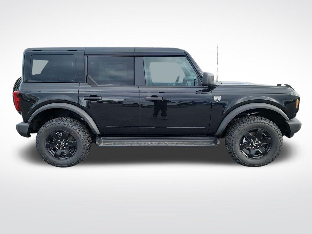 new 2025 Ford Bronco car, priced at $48,270
