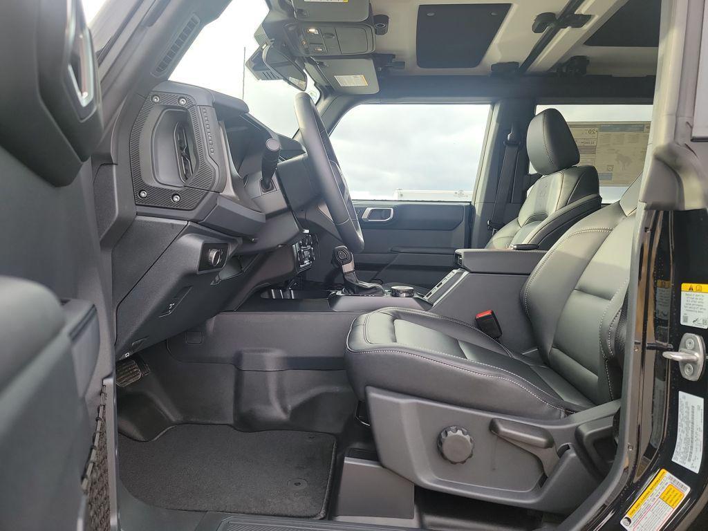 new 2025 Ford Bronco car, priced at $48,270
