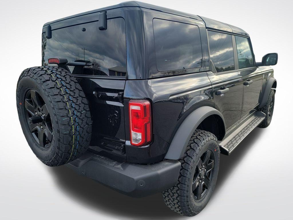 new 2025 Ford Bronco car, priced at $48,270