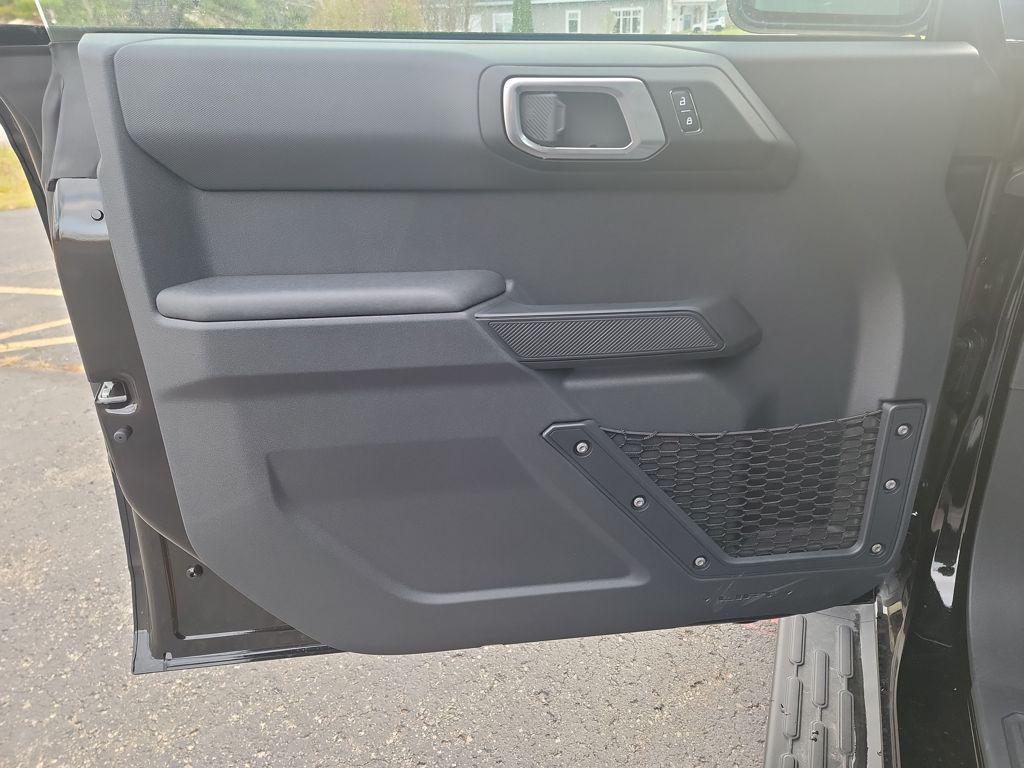 new 2025 Ford Bronco car, priced at $48,270