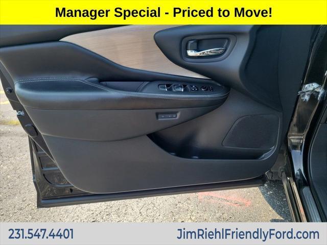 used 2015 Nissan Murano car, priced at $15,000