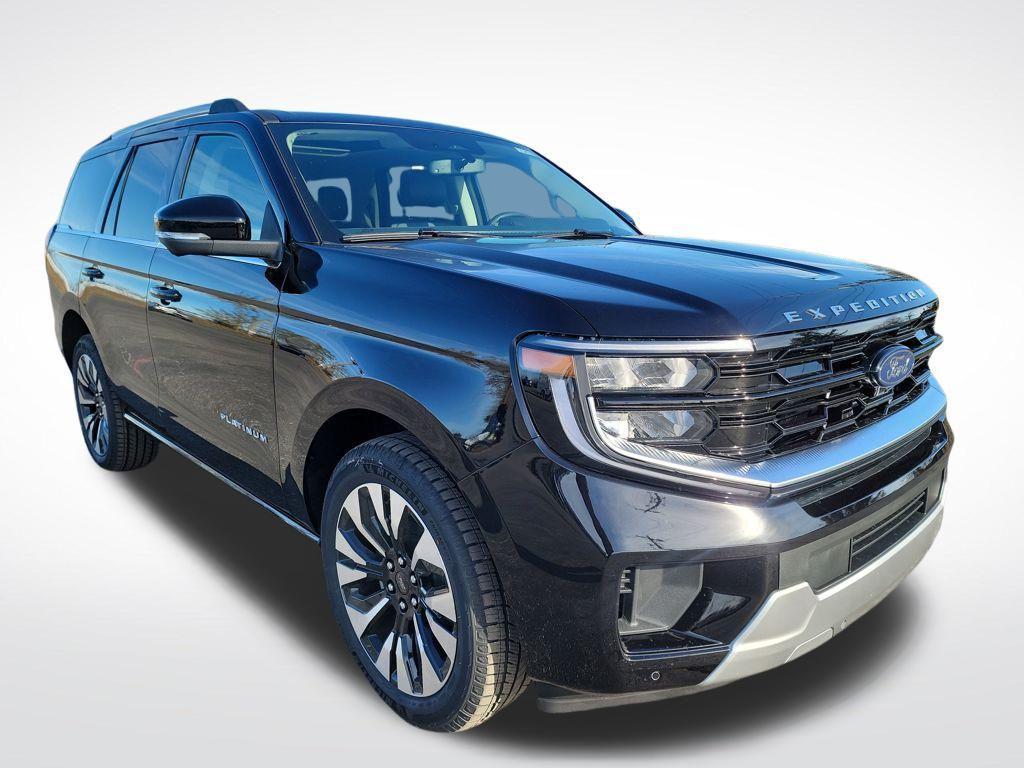 new 2025 Ford Expedition car, priced at $75,053