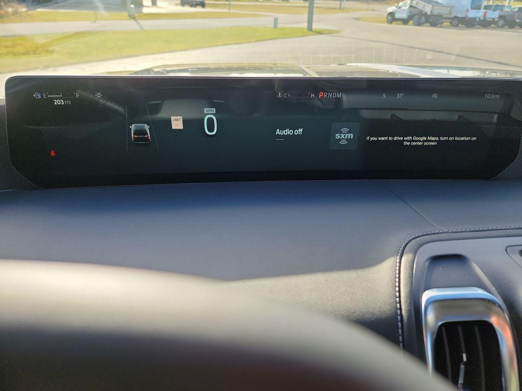 new 2025 Ford Expedition car, priced at $75,053