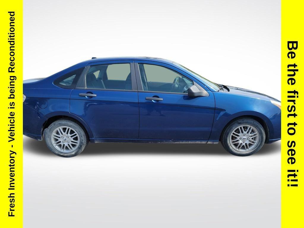 used 2009 Ford Focus car, priced at $7,000