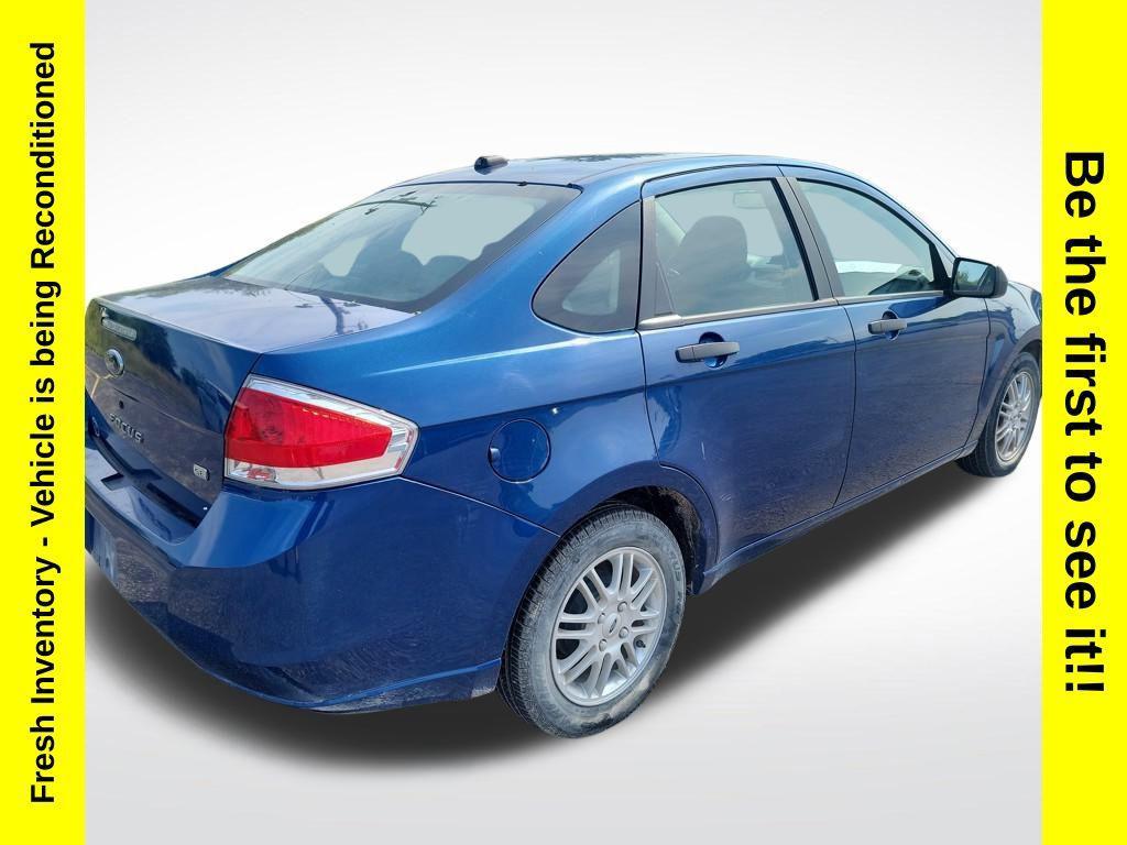 used 2009 Ford Focus car, priced at $7,000