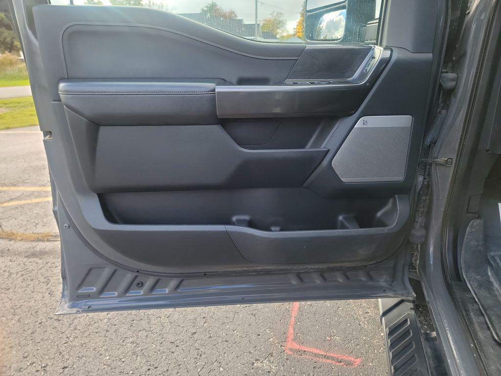 used 2021 Ford F-150 car, priced at $31,000