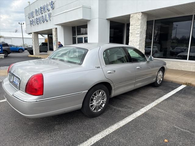 used 2007 Lincoln Town Car car, priced at $5,995