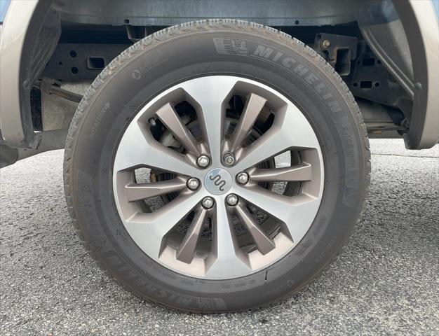 used 2019 Ford F-150 car, priced at $29,987