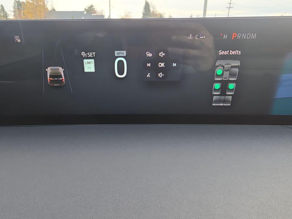 new 2025 Ford Expedition car, priced at $77,933