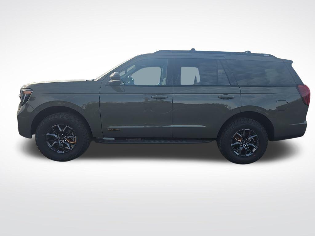 new 2025 Ford Expedition car, priced at $77,933