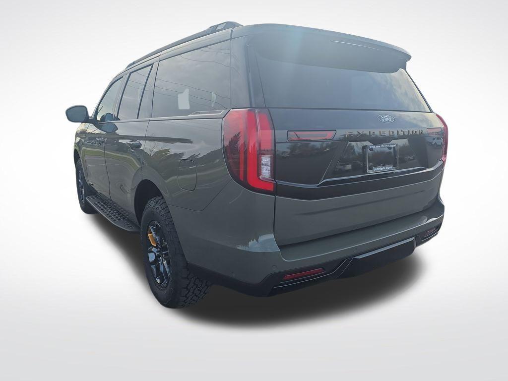 new 2025 Ford Expedition car, priced at $77,933