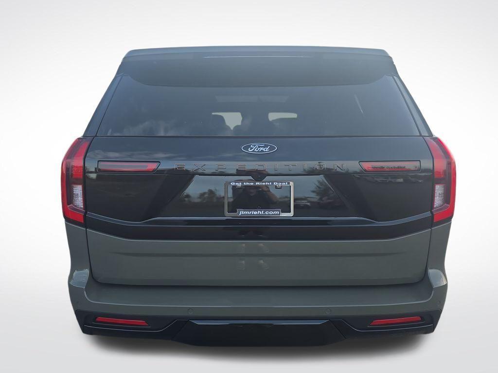 new 2025 Ford Expedition car, priced at $77,933