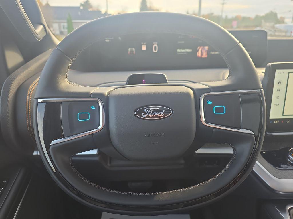 new 2025 Ford Expedition car, priced at $77,933