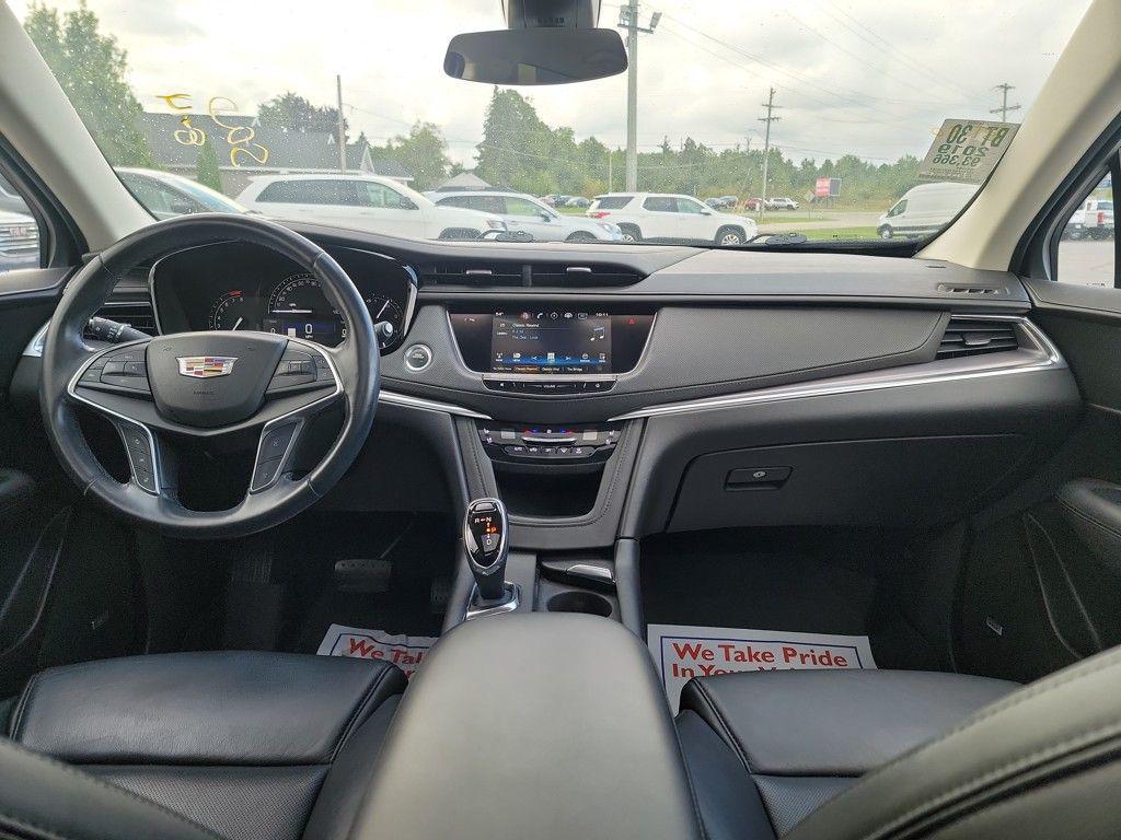 used 2019 Cadillac XT5 car, priced at $19,000