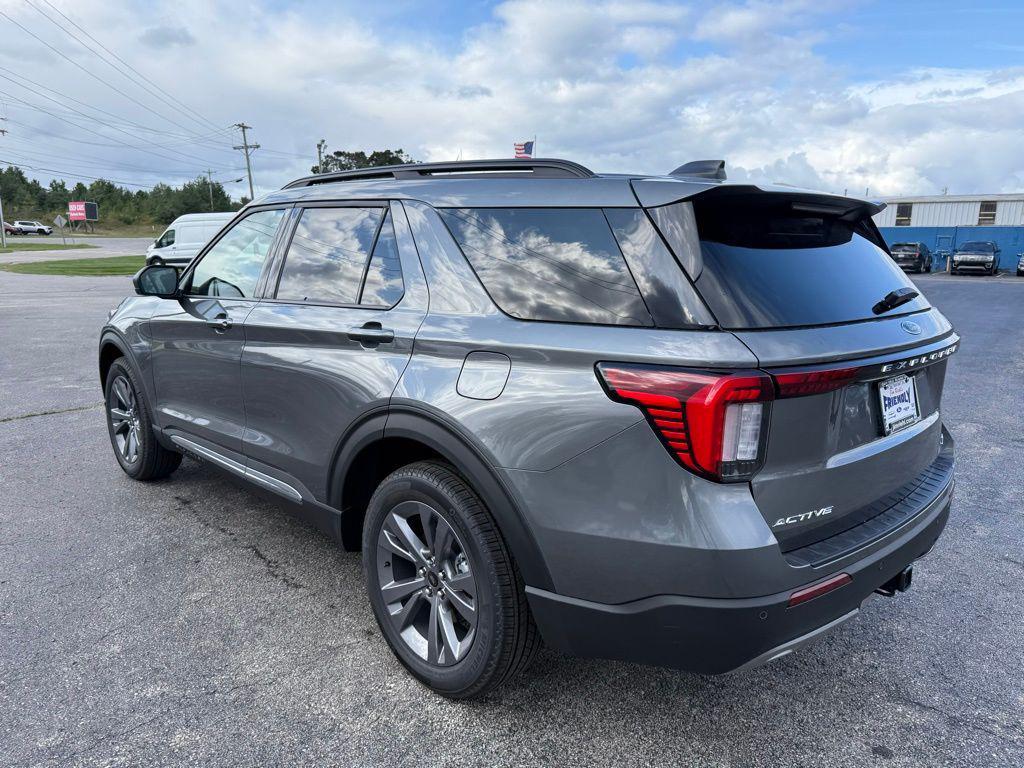 new 2025 Ford Explorer car, priced at $45,133