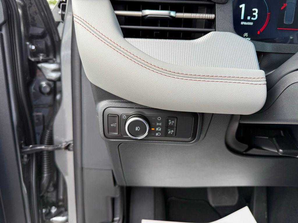 new 2025 Ford Explorer car, priced at $45,133
