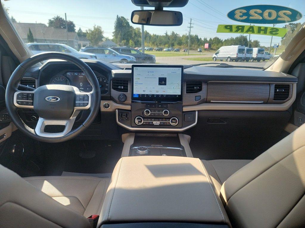 used 2023 Ford Expedition car, priced at $51,500