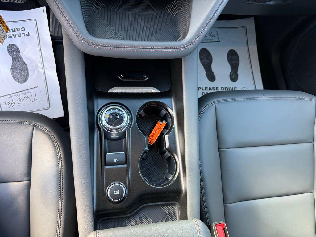 new 2025 Ford Explorer car, priced at $45,542
