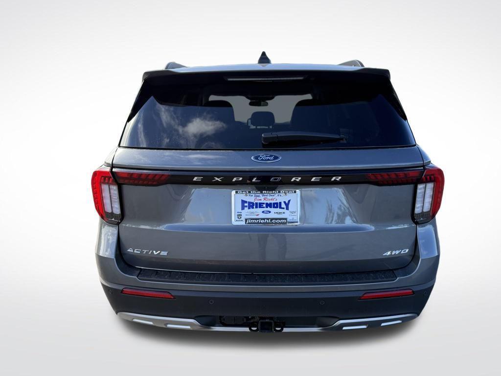 new 2025 Ford Explorer car, priced at $45,542