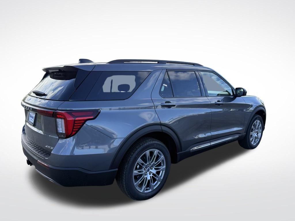 new 2025 Ford Explorer car, priced at $45,542