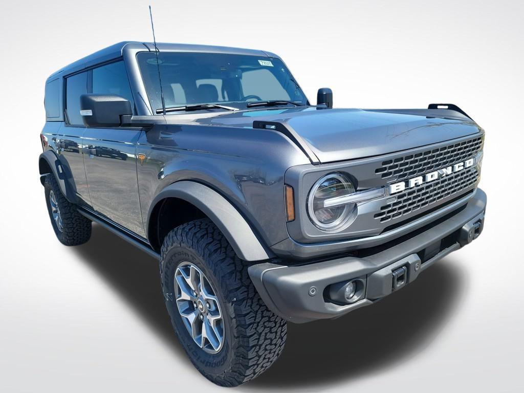 new 2025 Ford Bronco car, priced at $60,639