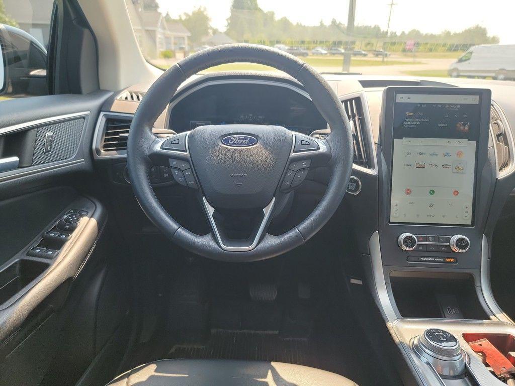 used 2022 Ford Edge car, priced at $24,350