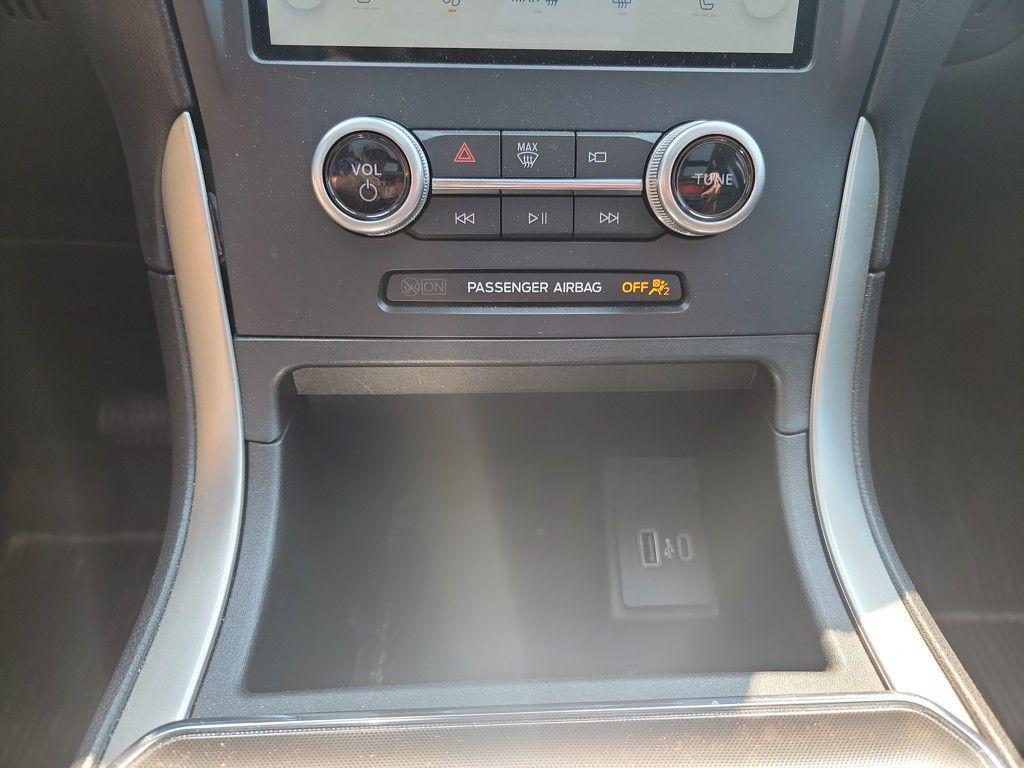 used 2022 Ford Edge car, priced at $24,350