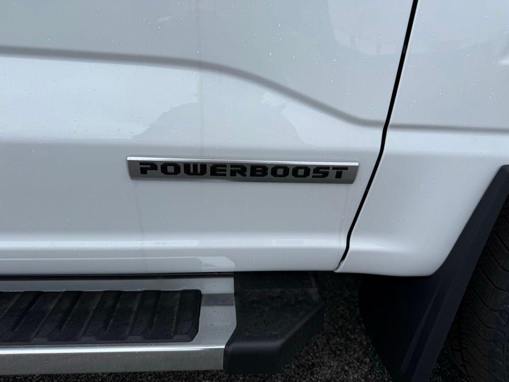 new 2025 Ford F-150 car, priced at $60,651