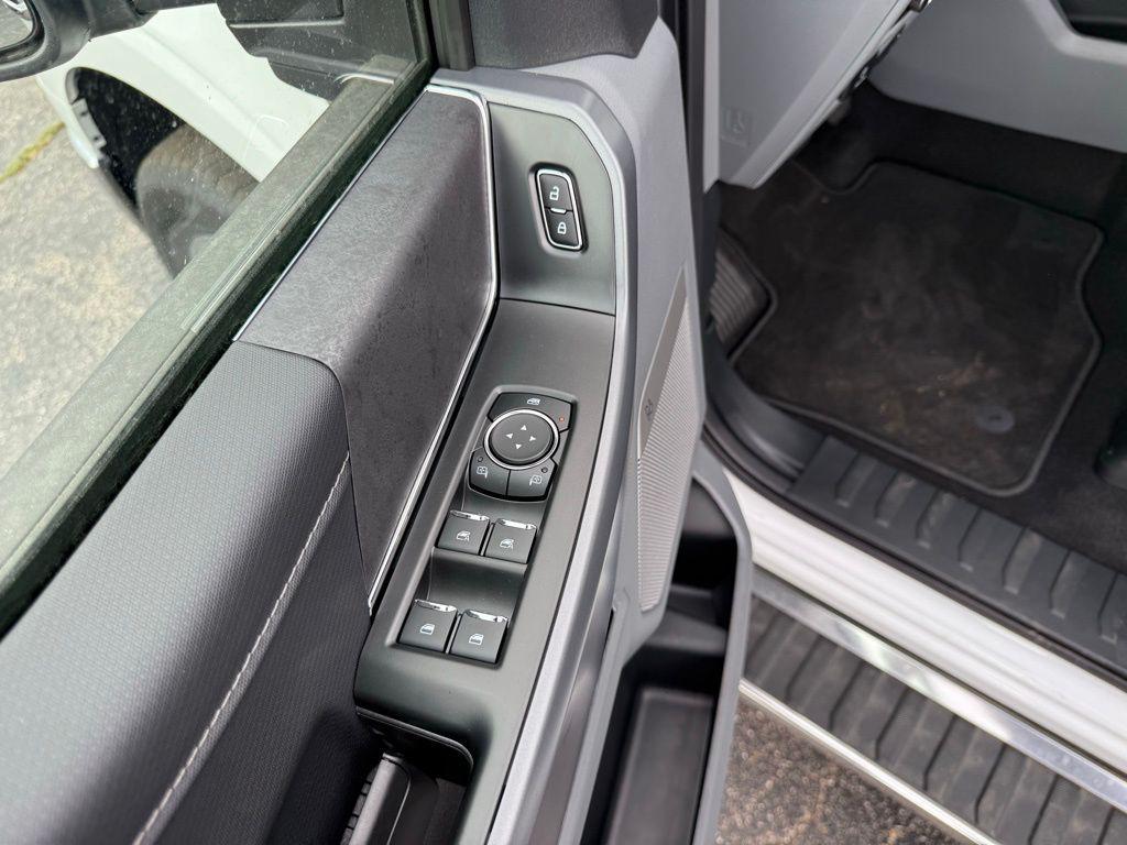 new 2025 Ford F-150 car, priced at $60,651