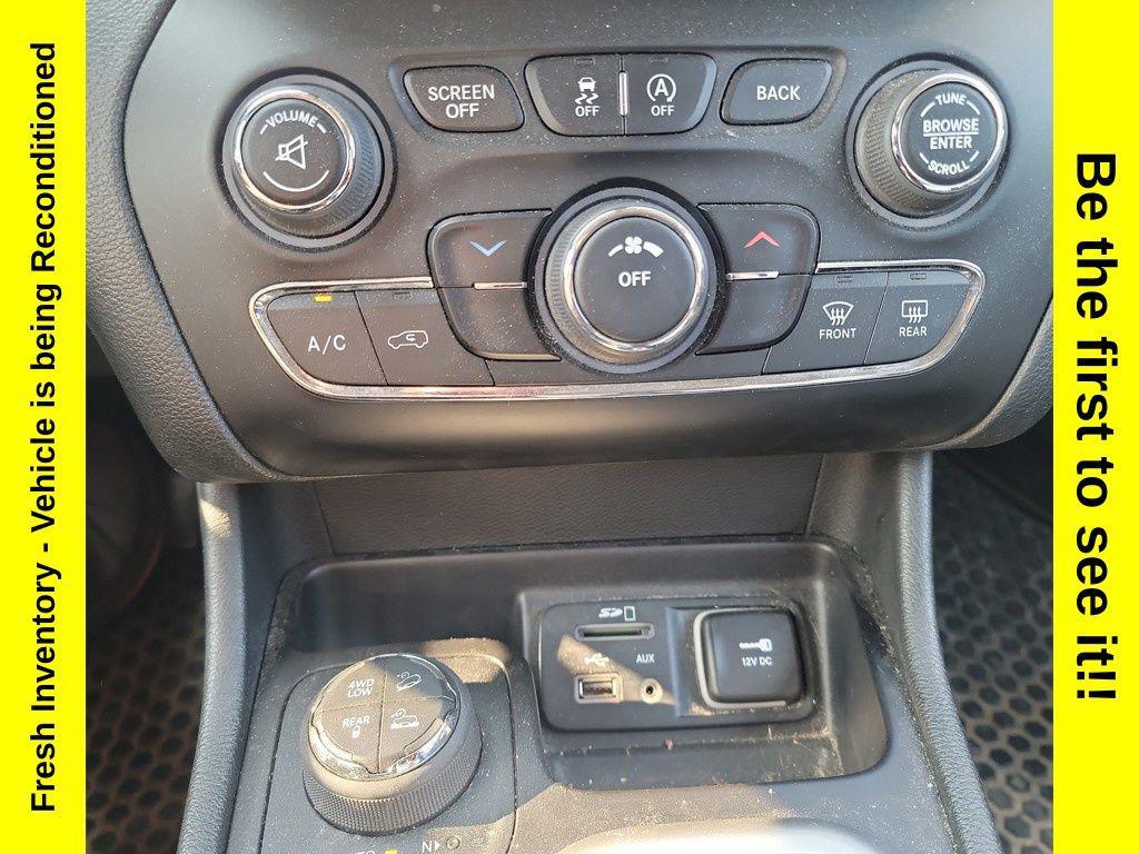 used 2015 Jeep Cherokee car, priced at $13,000