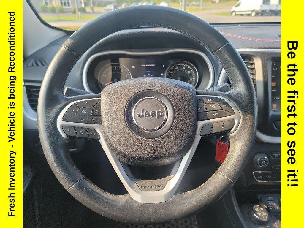 used 2015 Jeep Cherokee car, priced at $13,000