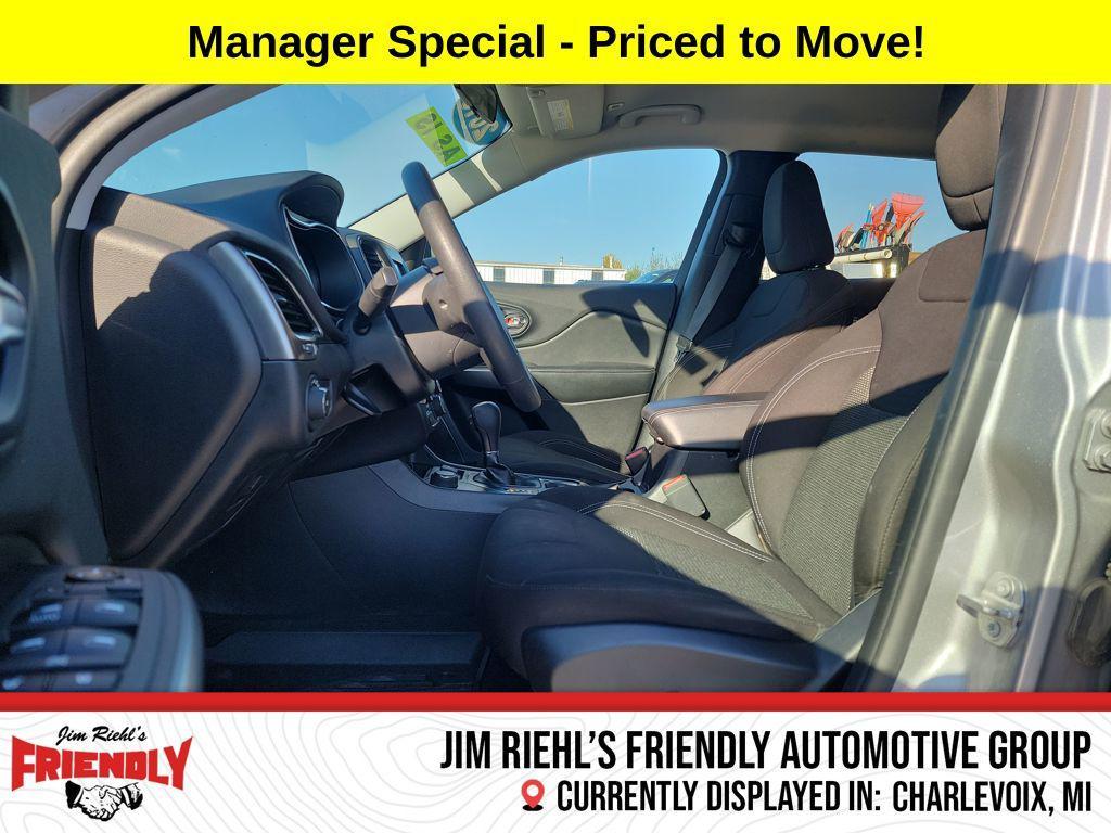 used 2019 Jeep Cherokee car, priced at $10,500