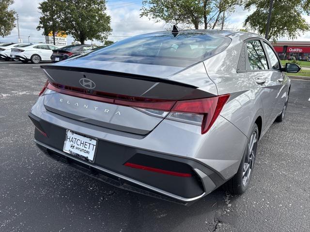 new 2025 Hyundai Elantra car, priced at $25,165