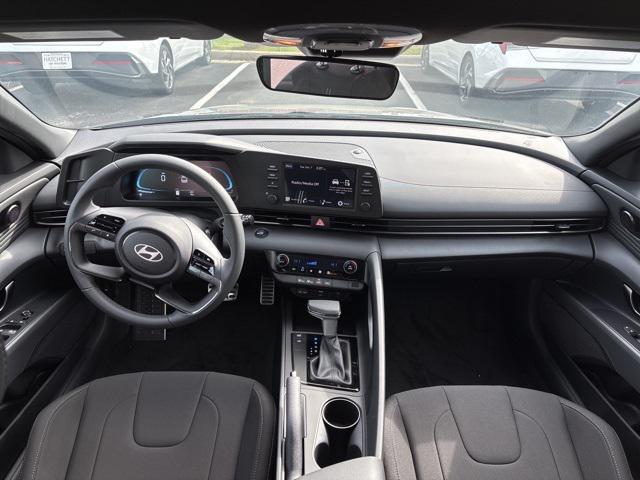 new 2025 Hyundai Elantra car, priced at $25,165