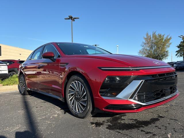 new 2024 Hyundai Sonata Hybrid car, priced at $32,505