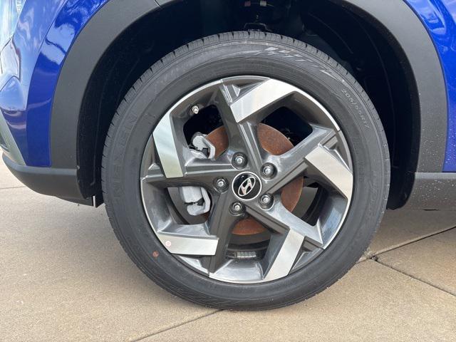 new 2025 Hyundai Venue car, priced at $25,185
