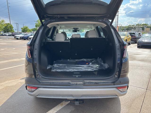 new 2025 Hyundai Tucson car, priced at $35,090