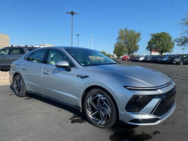 new 2024 Hyundai Sonata car, priced at $31,600