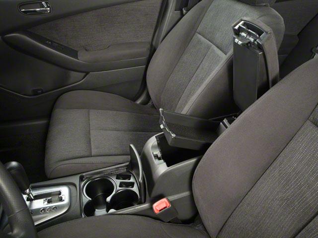 used 2010 Nissan Altima car