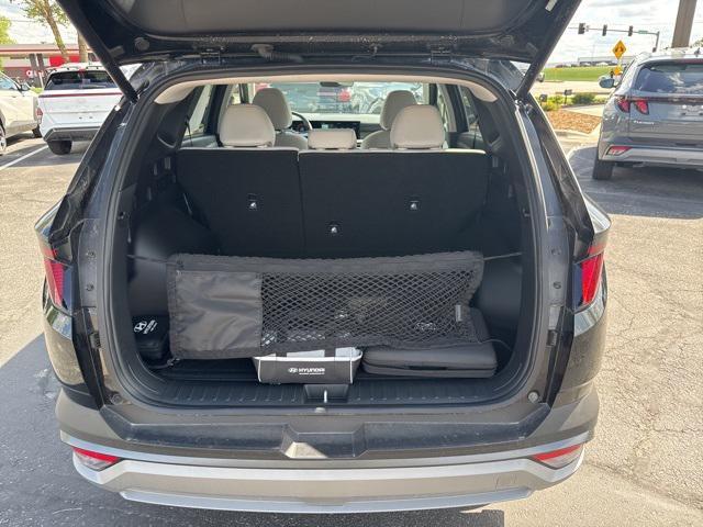 new 2025 Hyundai Tucson car, priced at $32,575