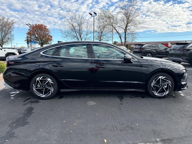 new 2024 Hyundai Sonata car, priced at $31,600