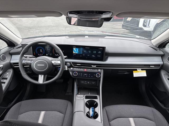 new 2025 Hyundai Sonata Hybrid car, priced at $33,248