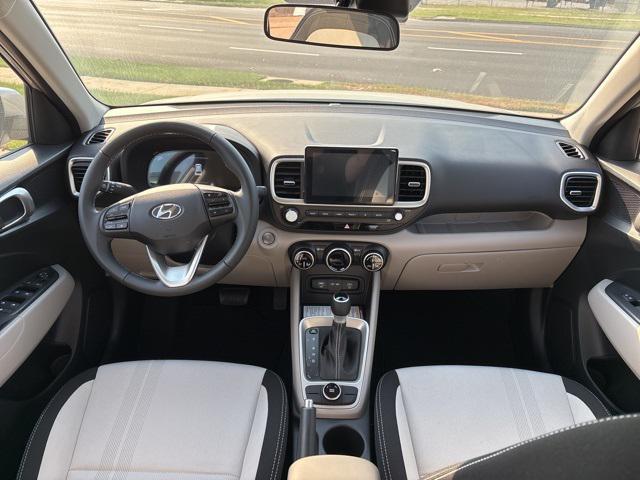 new 2025 Hyundai Venue car, priced at $24,385