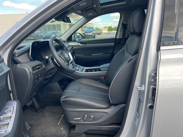 new 2025 Hyundai Palisade car, priced at $46,584